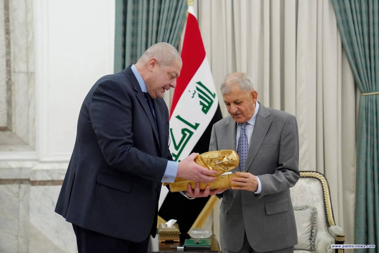 رئيس الجمهورية يتسلّم دعوة رسمية من الرئيس المصري لحضور حفل افتتاح المتحف المصري الكبير.